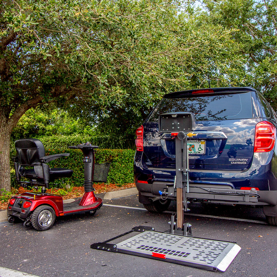 Freedom Mobility CGM350S Fully Automatic Scooter and Powerchair Auto Lift